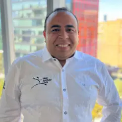 Leonardo Perez Ingeniero de Proyectos